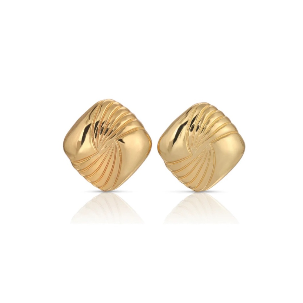 heaven mayhem tabi gold earrings